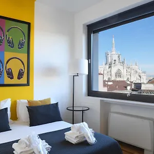 Sweett - Duomo View Милан