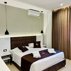 Relax Apts Апартаменты Саранда