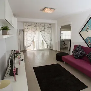 https://appia-tourist-apartment.it-romehotels.com